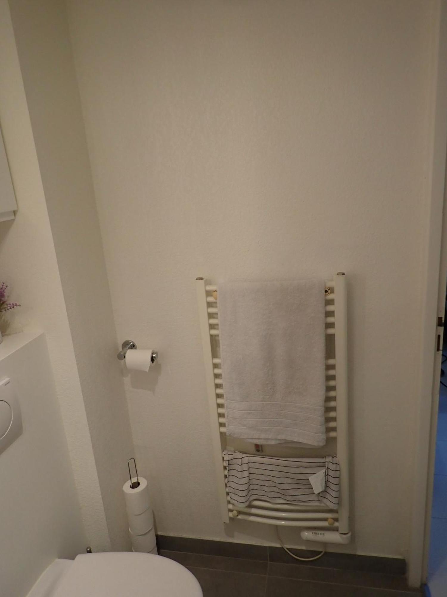 Suite 1 Chambre, 1 Sejour, Climatise, Piscines, 400M De La Mer La Londe-les-Maures Eksteriør billede